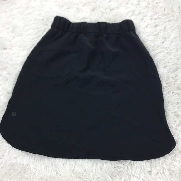 Lululemon On The Fly Skirt *21" Black - Picture 4 of 4